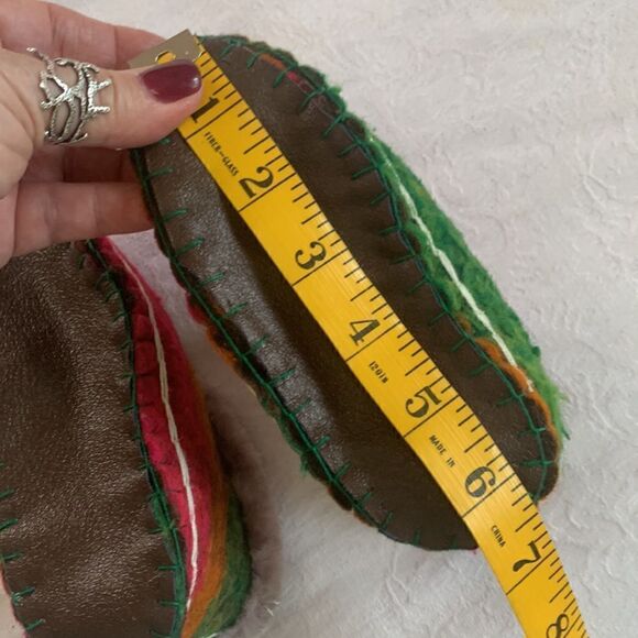 Hand Crafted Felted Wool Shoes Slippers Baby Kid - Picture 14 of 15